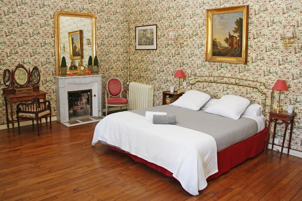 Bed and Breakfast Domaine Labattut à Saint-Astier  Chambre photo